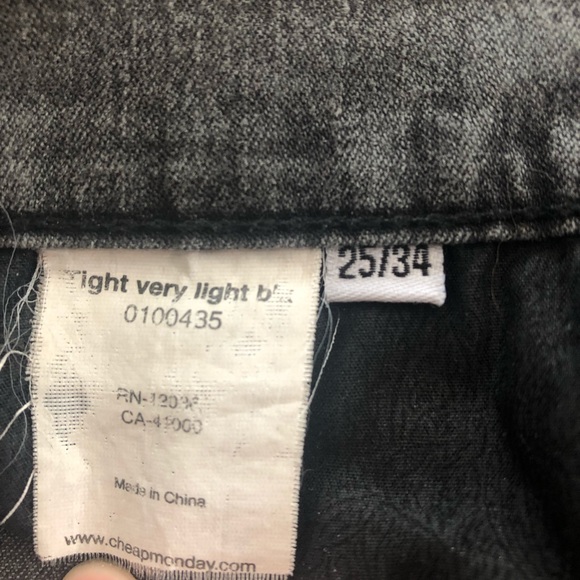 CHEAP MONDAY SKINNY JEANS - Picture 4 of 7